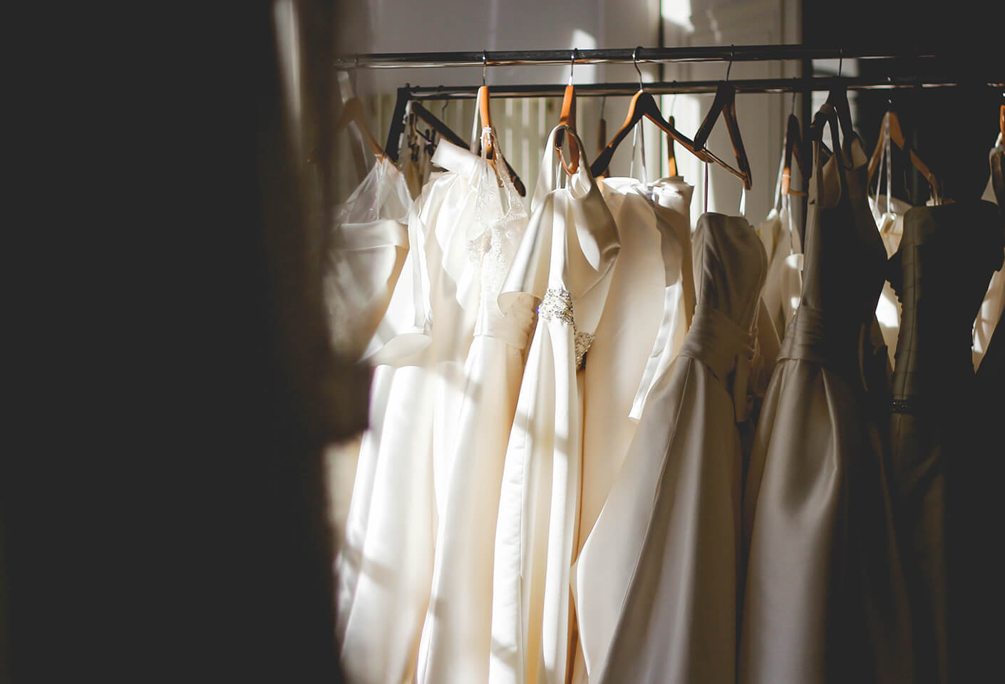 15 Off-the-Rack Wedding Dresses To Shop Online In 2024 - Vogue Australia
